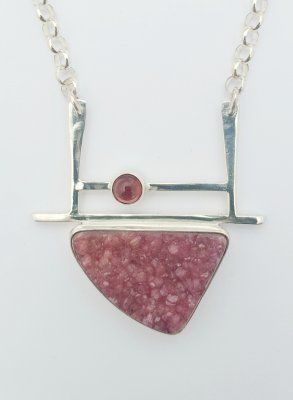 Kathleen Tackabury - Cobalto Calcite & Garnet Necklace